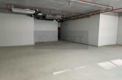 Office Space - Studio - 1 Bathroom for rent in Grosvenor Office Tower - Business Bay - Dubai