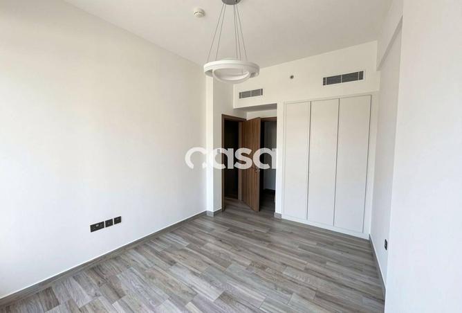 76180226 - Property Image 2