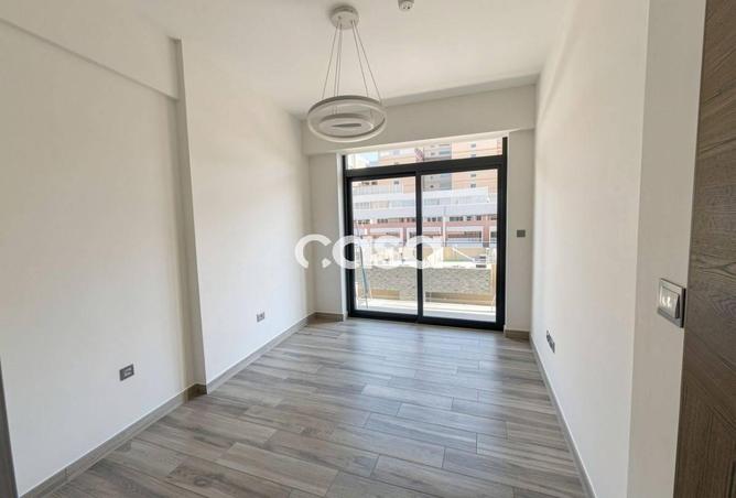 76180226 - Property Image 3