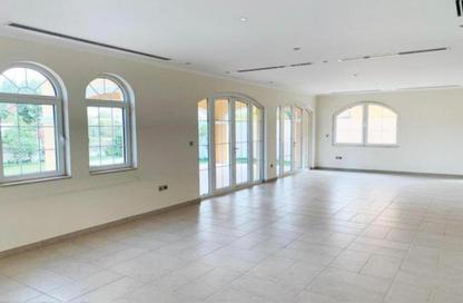Villa - 5 Bedrooms - 7 Bathrooms for rent in Legacy Large - Legacy - Jumeirah Park - Dubai