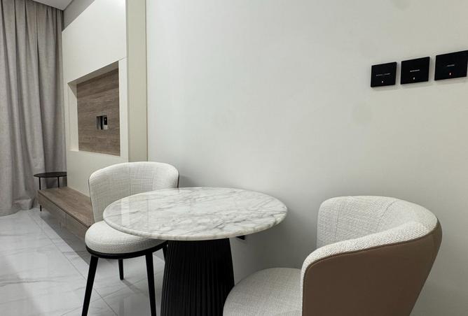 Brand new Fully Furnished / Handover in Aug photo 2