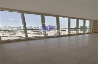 Apartment - 3 Bedrooms - 4 Bathrooms for rent in Al Najda Street - Abu Dhabi