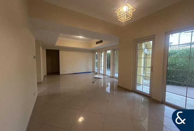 68683183 - صورة العقار 2