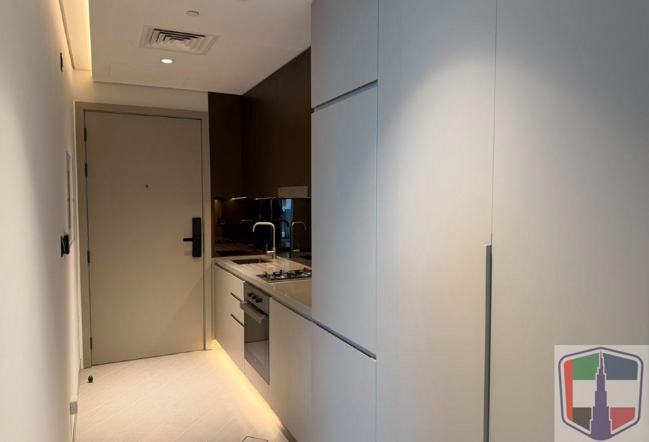 AVAILABLE I MID FLOOR I OPEN VIEW I BRAND NEW I photo 4
