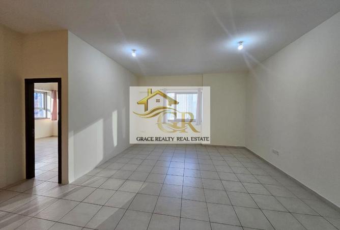 63653842 - Property Image 3