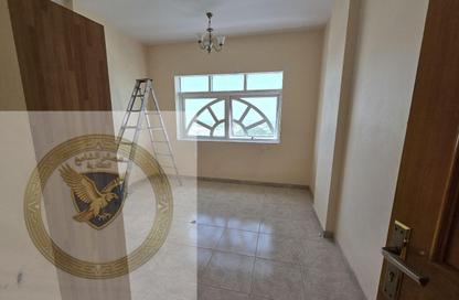 Apartment - 2 Bedrooms - 2 Bathrooms for rent in Al Qulaya'ah - Al Sharq - Sharjah
