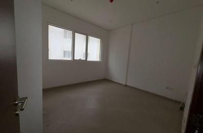 Apartment - 1 Bedroom - 1 Bathroom for rent in Al Qulaya'ah - Al Sharq - Sharjah