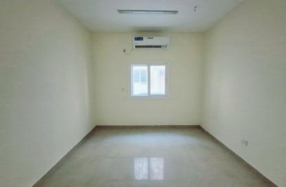 Apartment - 1 Bedroom - 1 Bathroom for rent in Fire Station Road - Muwaileh - Sharjah Apartment - 1 Bedroom - 1 Bathroom for rent in Fire Station Road - Muwaileh - Sharjah