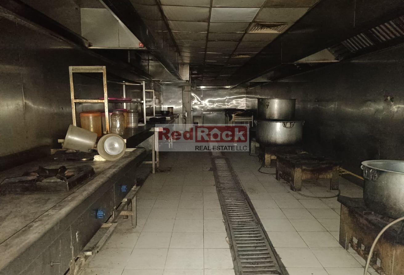 Al Quoz 3 Hot Deal-Fully Equipped Kitchen