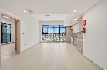 Apartment - 1 Bedroom - 2 Bathrooms for rent in Karimian 3 - Jumeirah Garden City - Al Satwa - Dubai