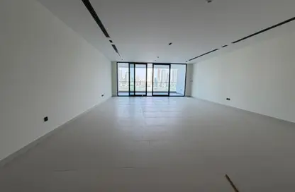 Apartment - 3 Bedrooms - 5 Bathrooms for rent in Sharjah Terraces - Al Khan Lagoon - Al Khan - Sharjah