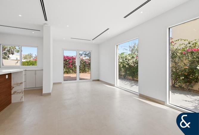 122924482 - Property Image 2
