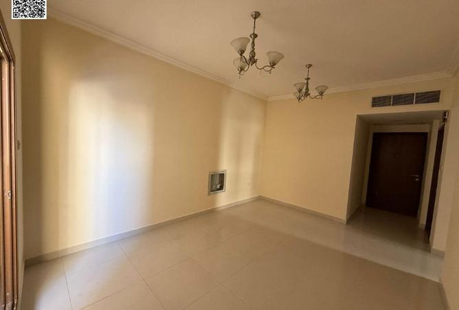 61302342 - Property Main Image