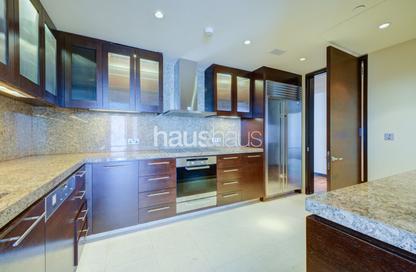 Apartment - 4 Bedrooms - 5 Bathrooms for sale in Burj Khalifa - Burj Khalifa Area - Downtown Dubai - Dubai