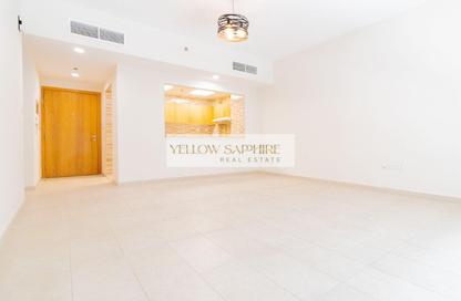 Apartment - 2 - 3 for rent in Mankhool 56 - Al Mankhool - Bur Dubai - Dubai