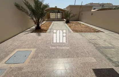 فيلا - 5 غرف نوم - 6 حمامات للايجار في مدينة خليفة - أبوظبي