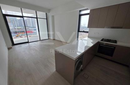 Apartment - 2 Bedrooms - 2 Bathrooms for rent in Azizi Riviera Beachfront Tower A - Azizi Riviera Beachfront - Azizi Riviera - Meydan One - Meydan - Dubai