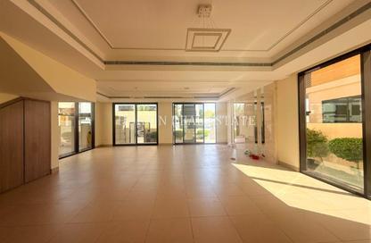 Villa - 5 Bedrooms - 6 Bathrooms for rent in Umm Suqeim 2 Villas - Umm Suqeim 2 - Umm Suqeim - Dubai