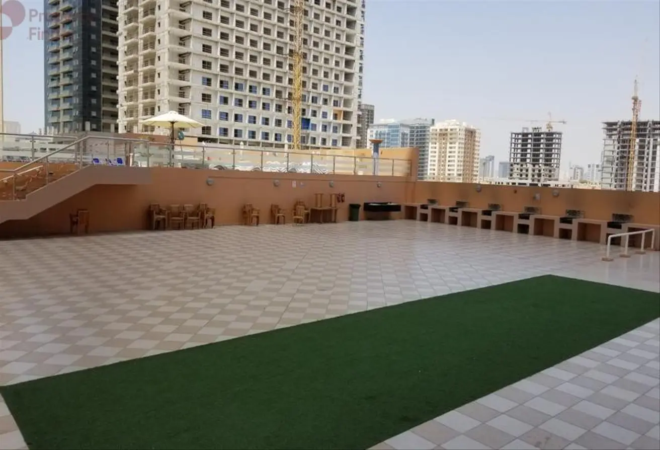 B كريسنت