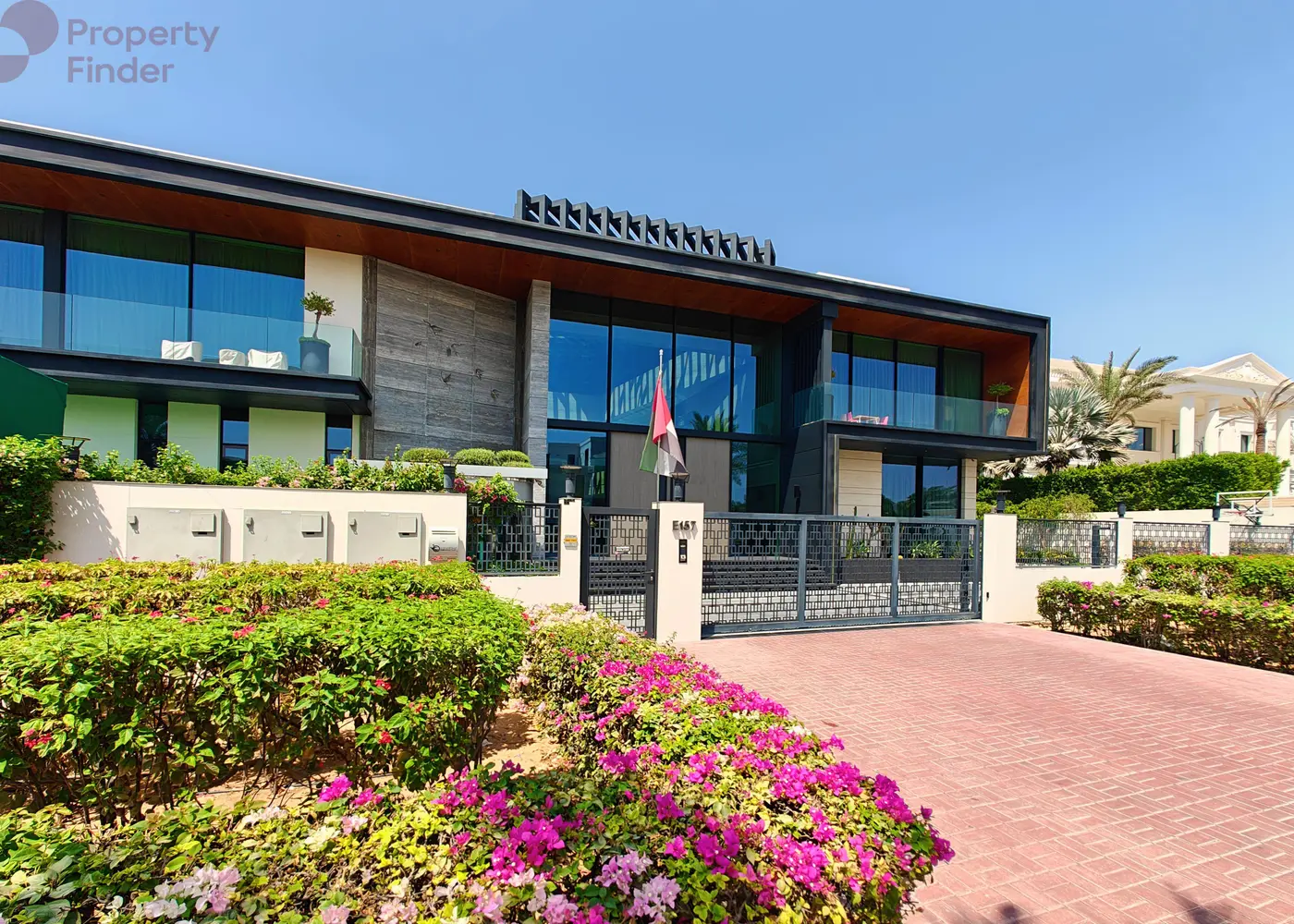 Image for Community Overview in Emirates Hills