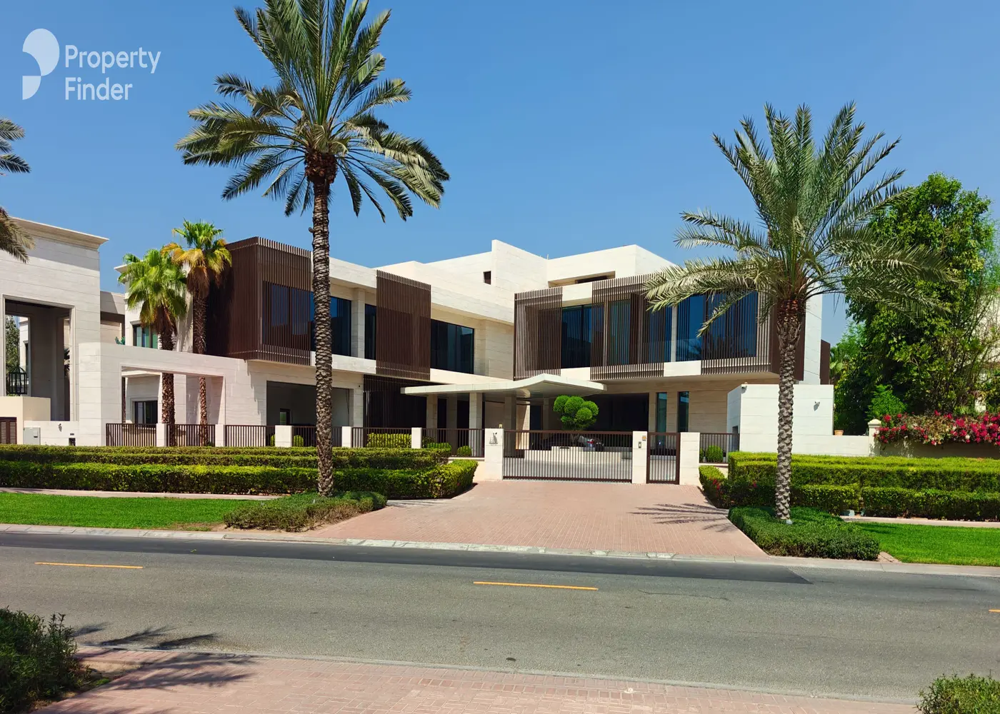 Image for Community Overview in Emirates Hills