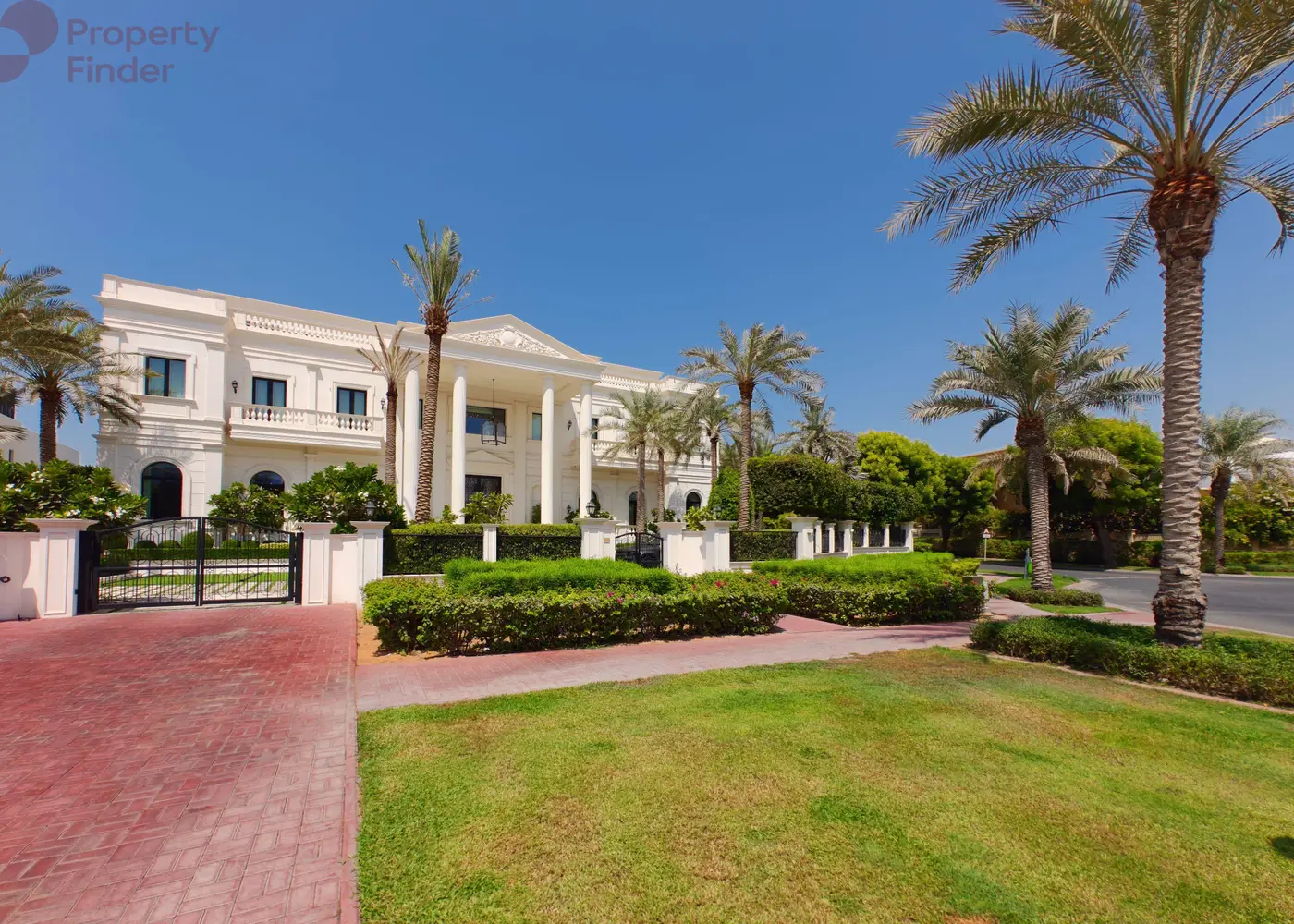 Image for Community Overview in Emirates Hills
