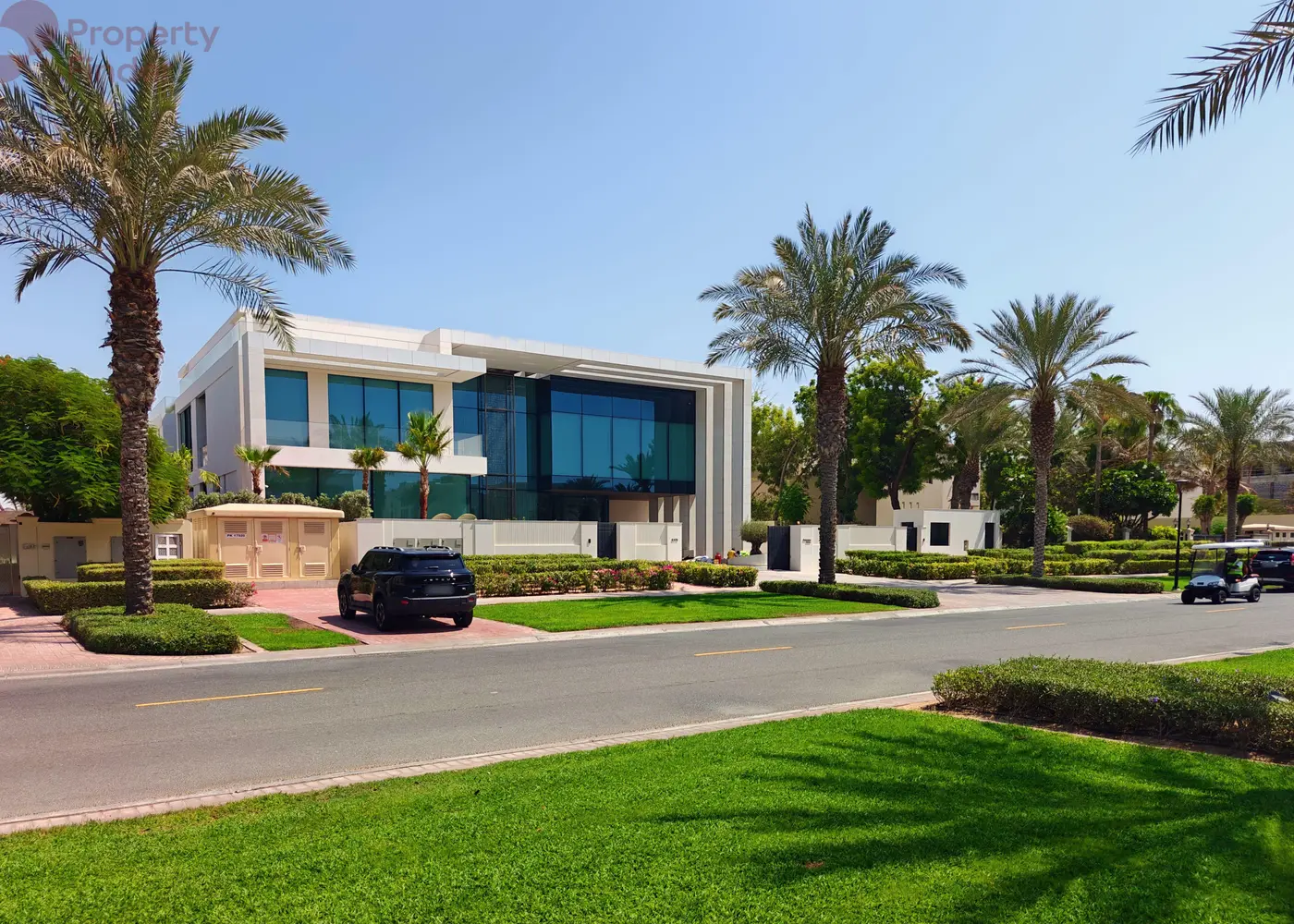 Image for Community Overview in Emirates Hills