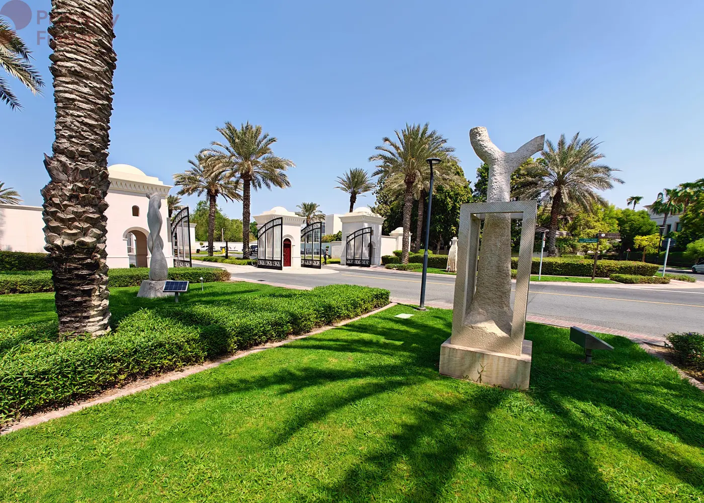 Image for Community Overview in Emirates Hills