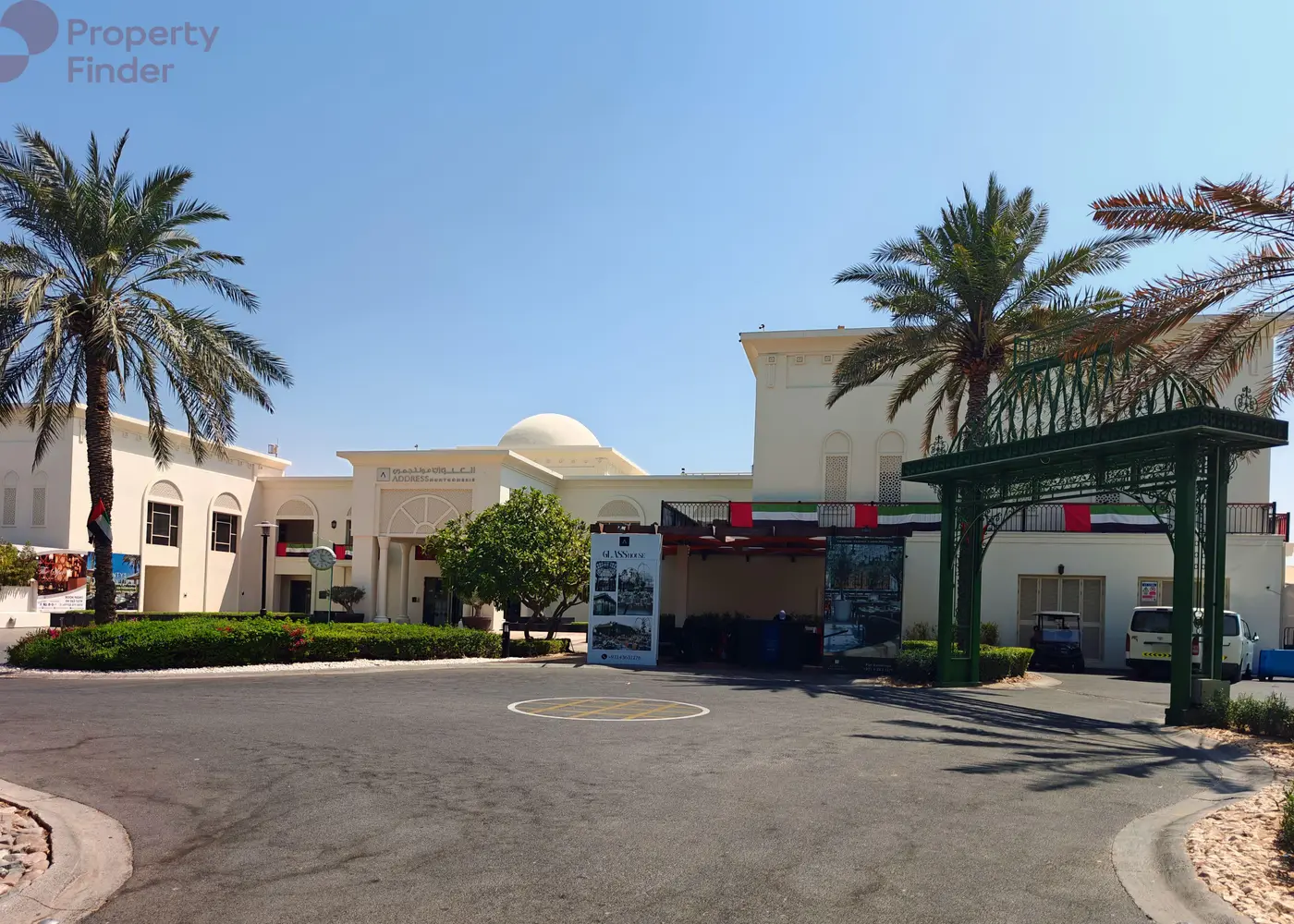 Image for Community Overview in Emirates Hills