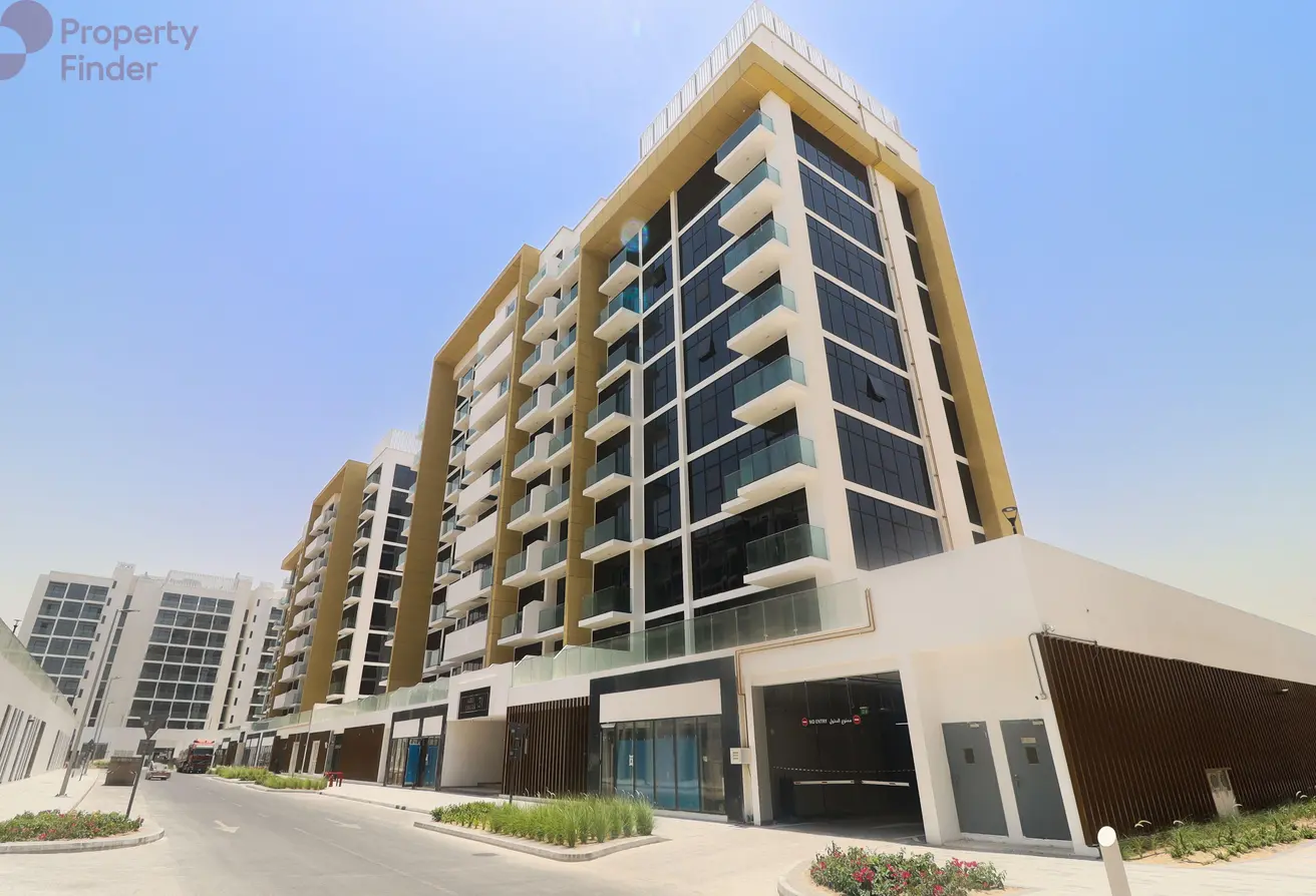 Azizi Riviera 31