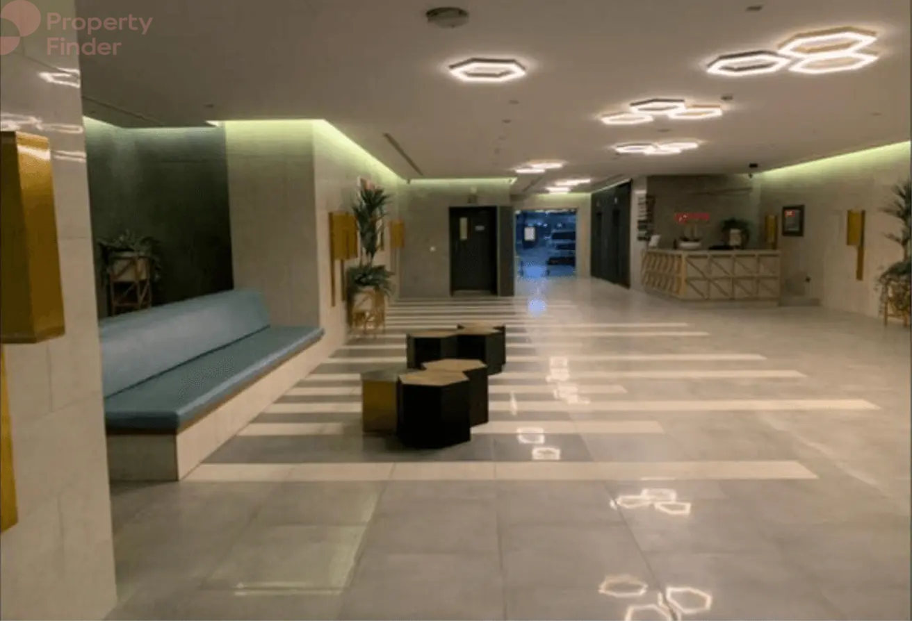 Executive Tower M