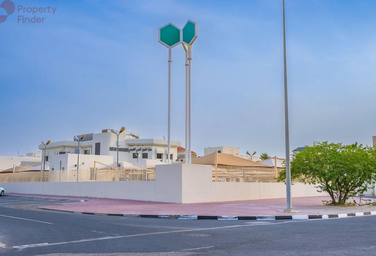 Hazm Al Markhiya