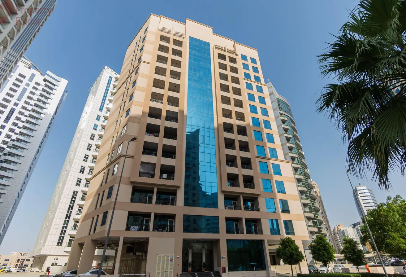 Al Hoton Building