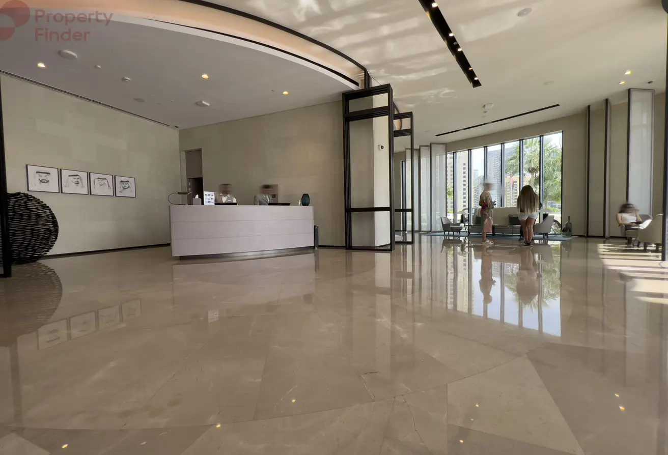 Jumeirah Gate Tower 1