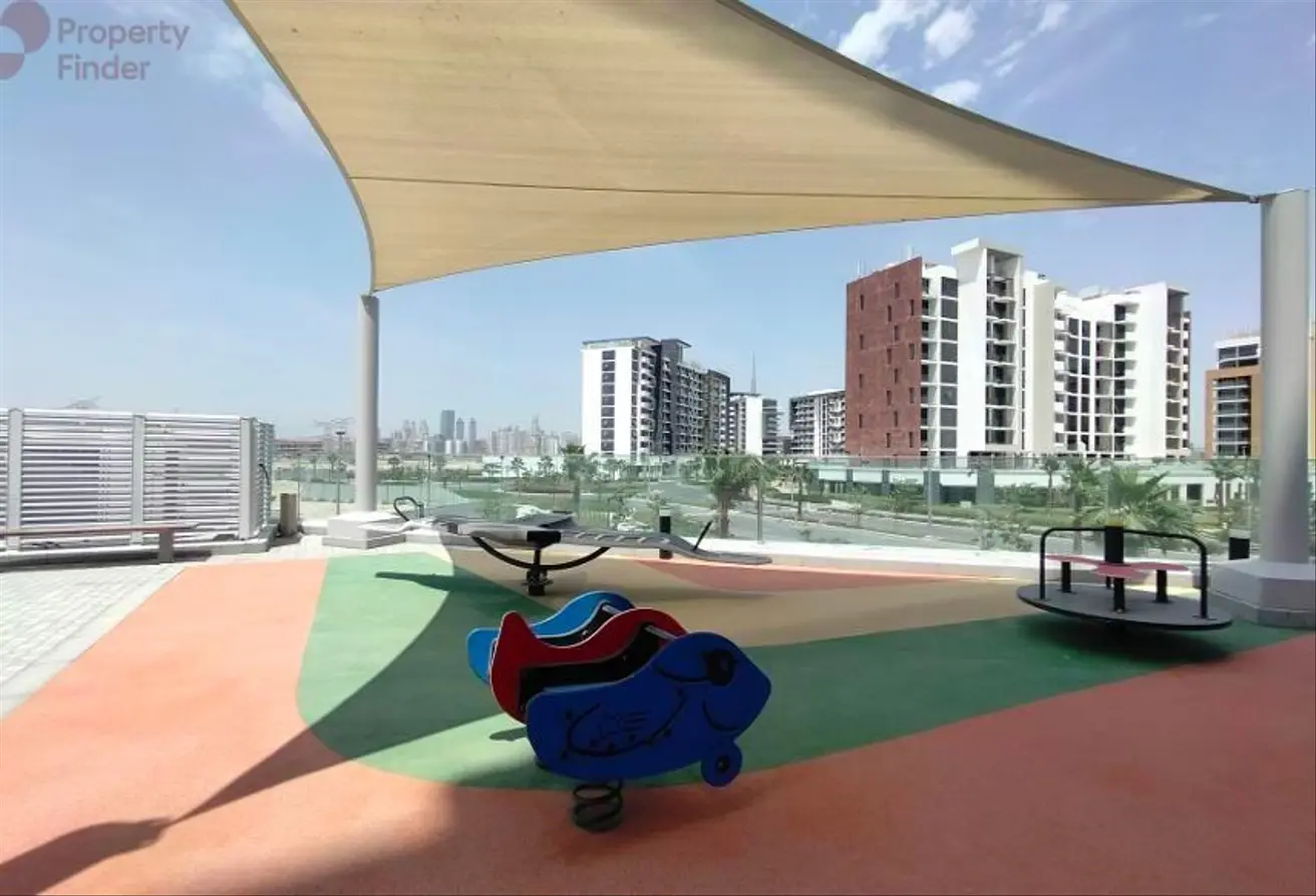 Azizi Riviera 10